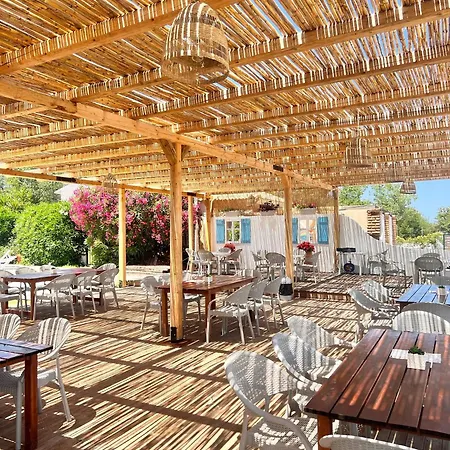 Erosea Aparthotel Kavos